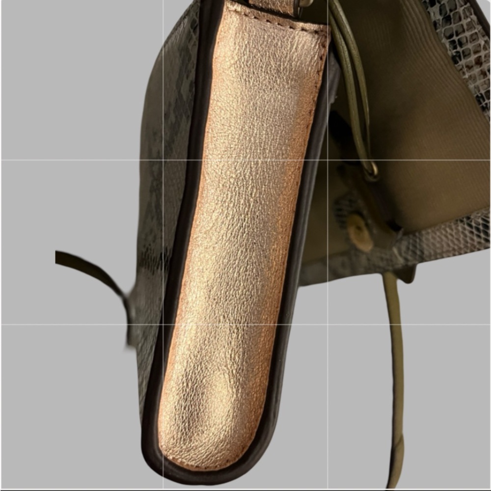 Radley London Woman Crossbody Handbag - Picture 13 of 15